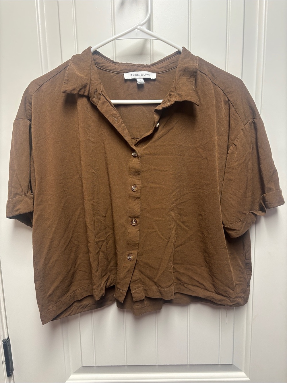 Rose & Olive Chestnut Brown Short-Sleeve Button Down Crop Top Size M